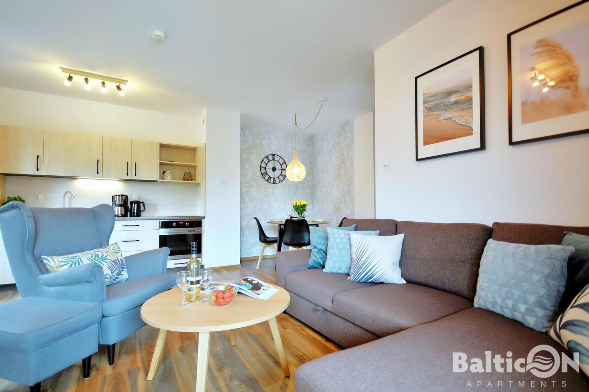 Apartamenty Balticon Polanki - Sauna, Fitness Inclusive - Basen Latem, Pool Im Sommer Kołobrzeg Rom bilde