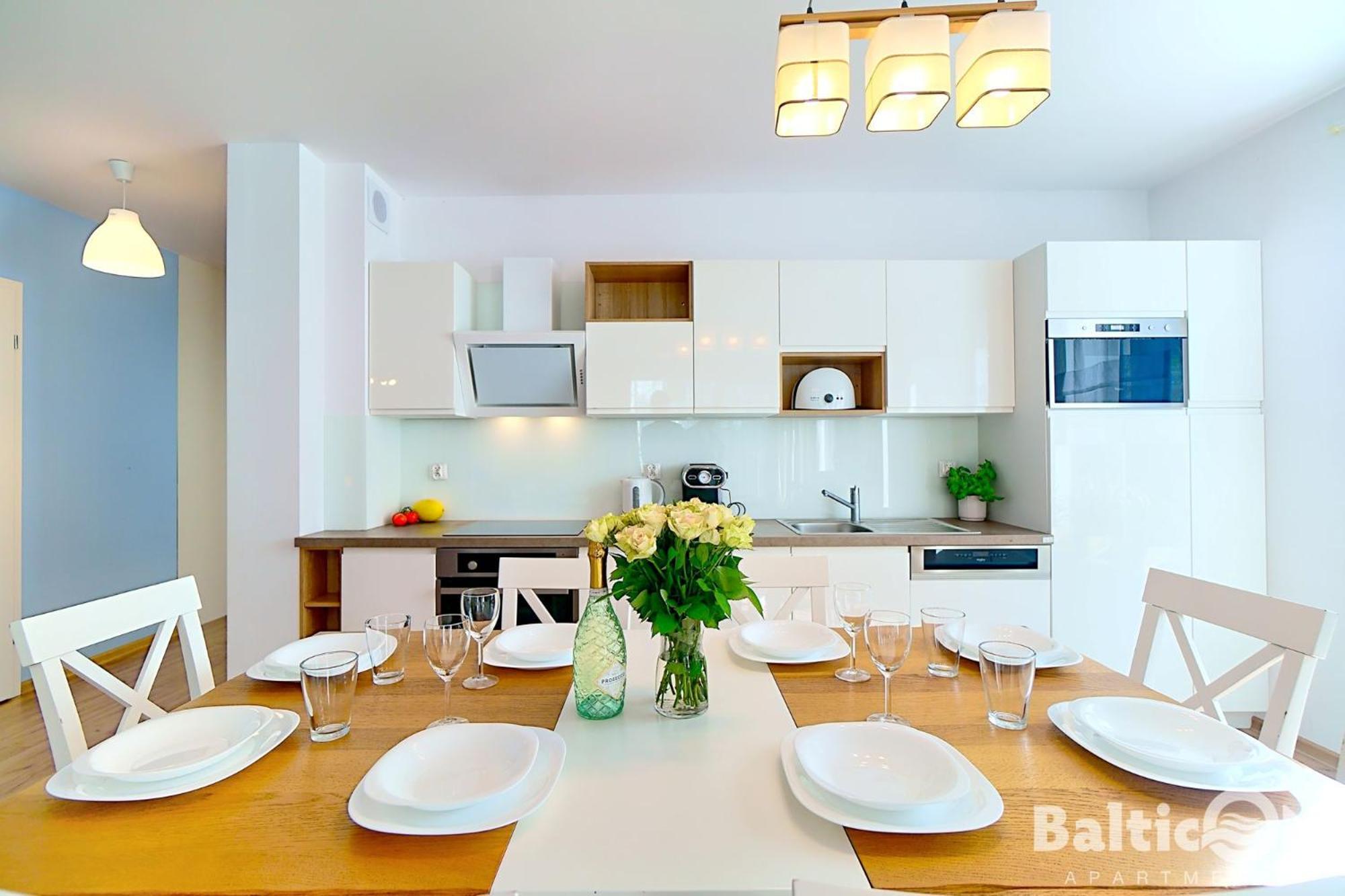Apartamenty Balticon Polanki - Sauna, Fitness Inclusive - Basen Latem, Pool Im Sommer Kołobrzeg Rom bilde